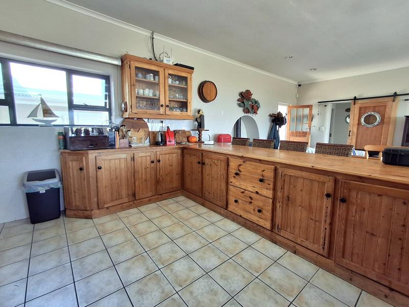 5 Bedroom Property for Sale in Duyker Eiland Western Cape